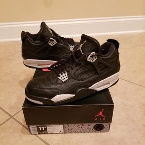 Air Jordan 4 Retro